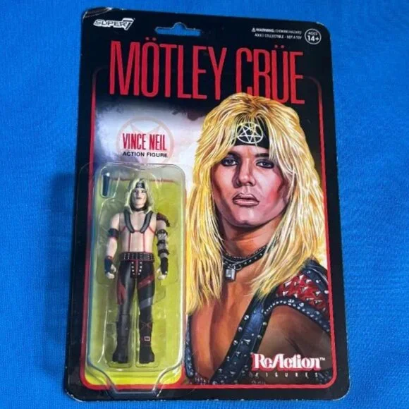NEW ~ MOTLEY CRUE ~ VINCE NEIL ~ SHOUT AT THE DEVIL ~ COLLECTIBLE ACTION FIGURE - Picture 2 of 10